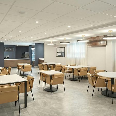ホテル Courtyard By Marriott Regina Downtown エクステリア 写真