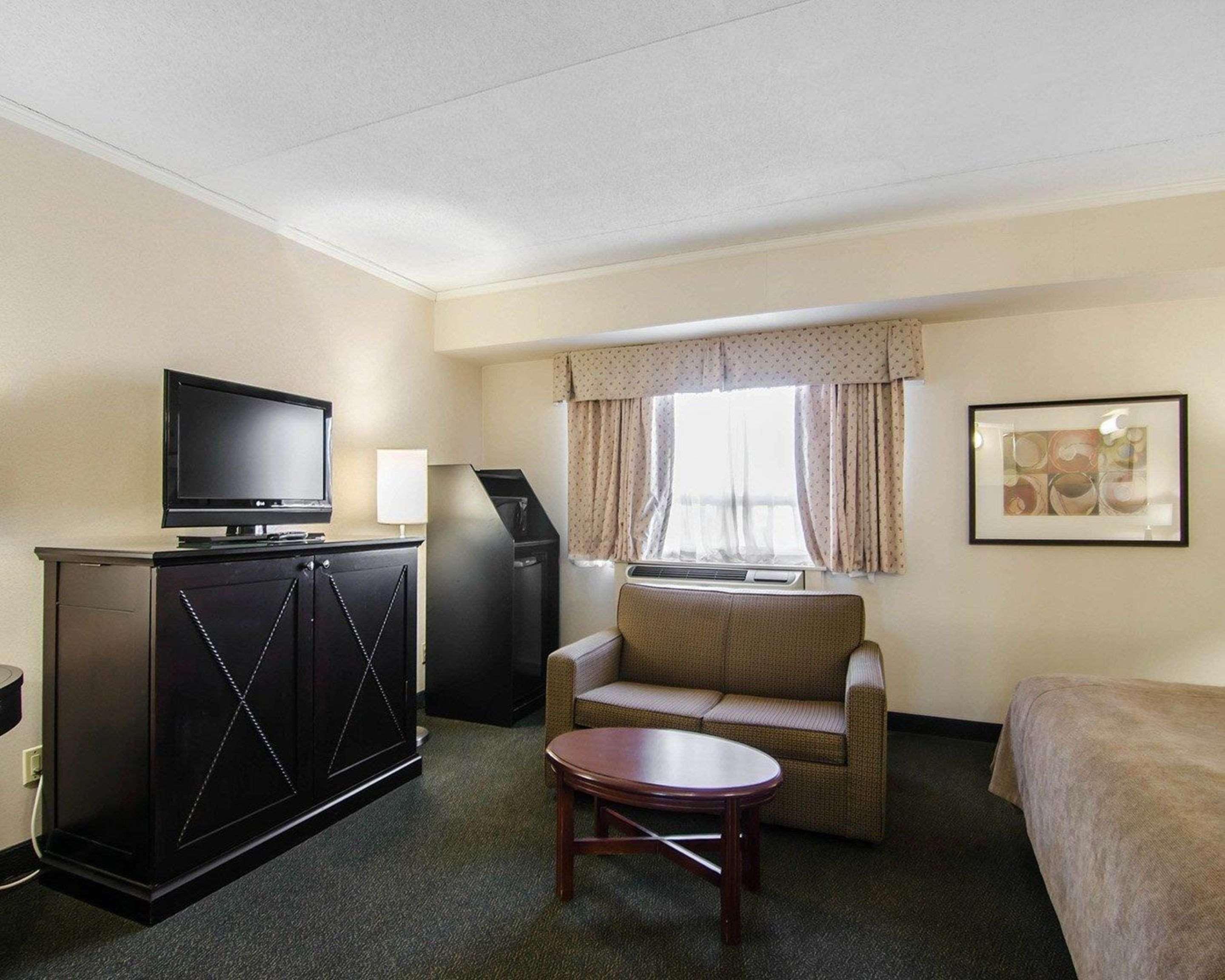 ホテル Courtyard By Marriott Regina Downtown エクステリア 写真
