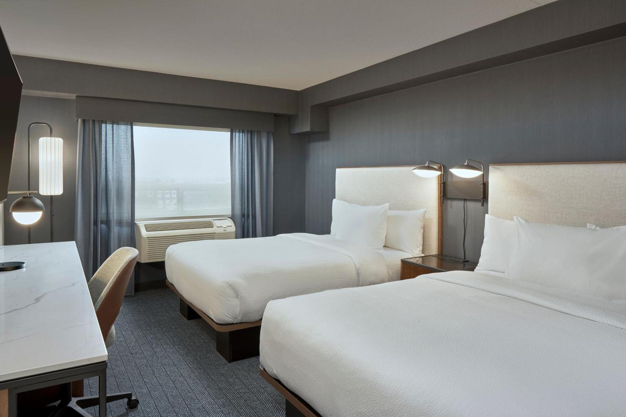 ホテル Courtyard By Marriott Regina Downtown エクステリア 写真