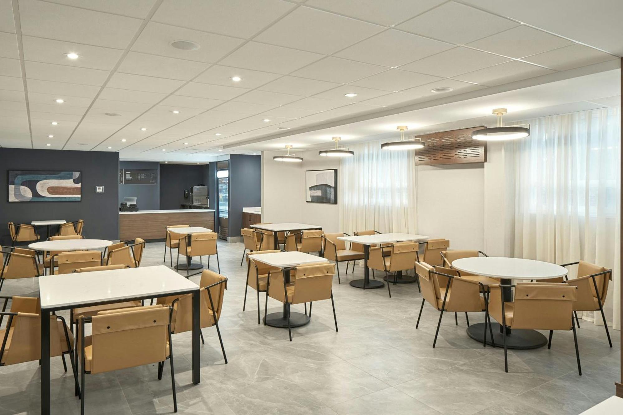 ホテル Courtyard By Marriott Regina Downtown エクステリア 写真